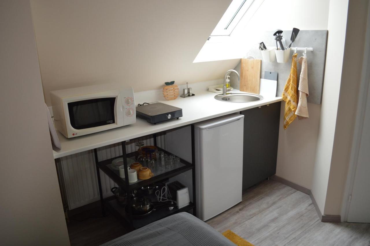 Rebeka Panzio Bed & Breakfast ตีฮานี ภายนอก รูปภาพ